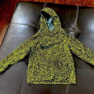 Nike sweater for boys.